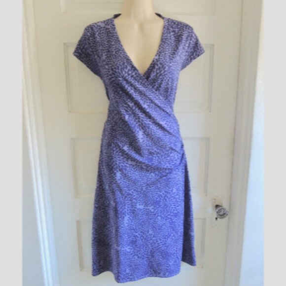 Athleta Dresses & Skirts - Athleta Purple Floral Faux Wrap Ruched Athletic Dress M
